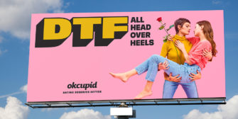 Наружная реклама OkCupid наполнила позитивными смыслами пошлую дейтинг-аббревиатуру