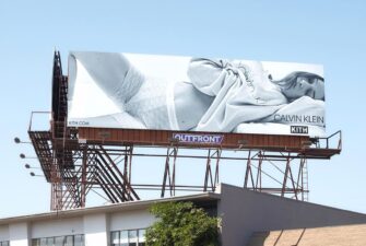 Джиджи Хадид снялась для кампании Calvin Klein